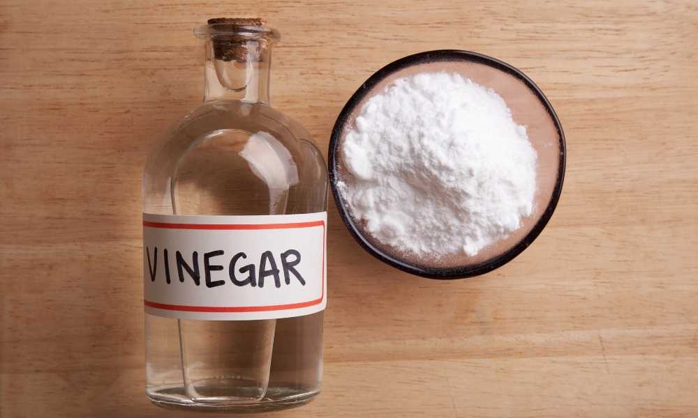 How To Clean A Wooden Table With Vinegar