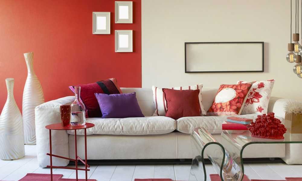 Decorate Living Room walls Tips