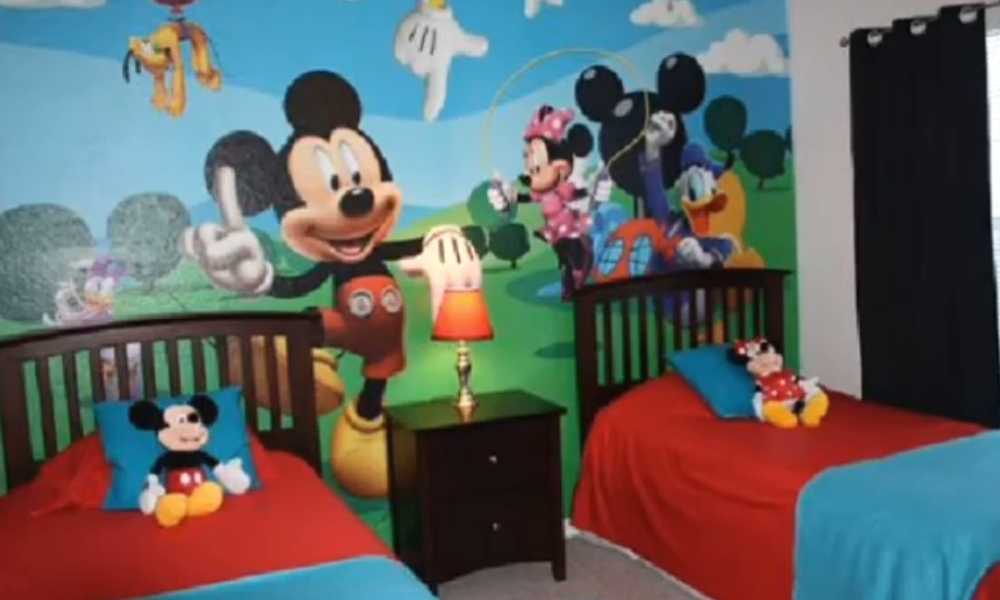 Mickey Mouse room Wallpaper